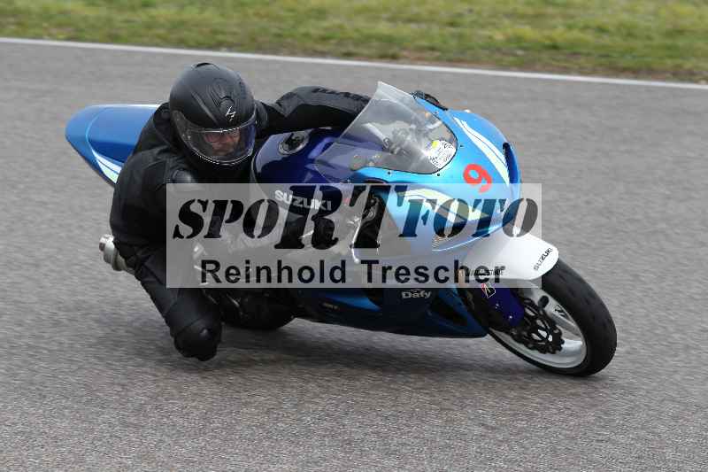 /Archiv-2023/06 10.04.2023 Moto Club Anneau du Rhin/Blanc-Novice/9